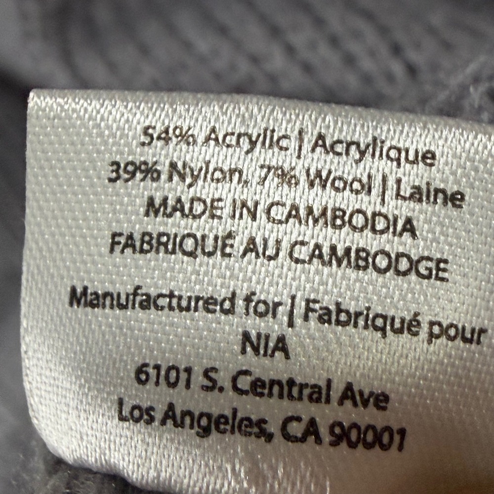 Nia Ariana Cardigan Sweater Womens S/M Gray Cropped Relaxed Fit Boxy Minimalist - Picture 14 of 15